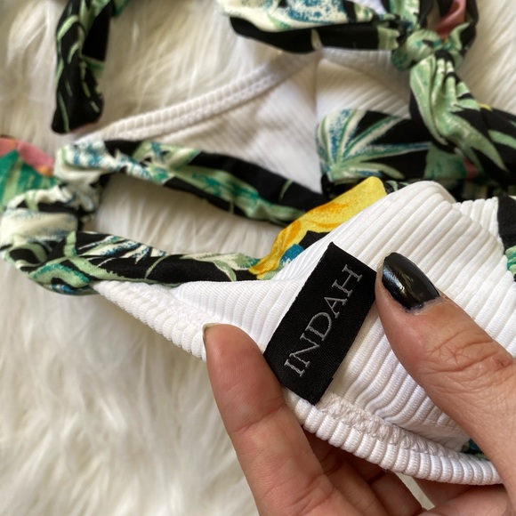 Indah “Caper” One Piece - Picture 11 of 12